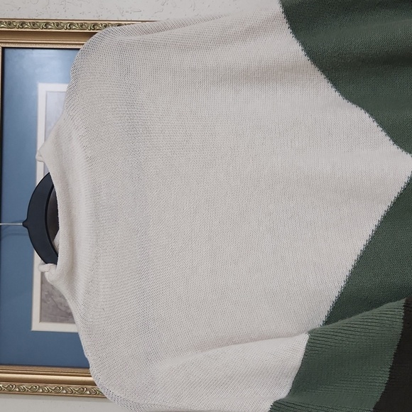 Elegant Color block green cream & brown sweater Career Contemporary Minimalist - Picture 7 of 11